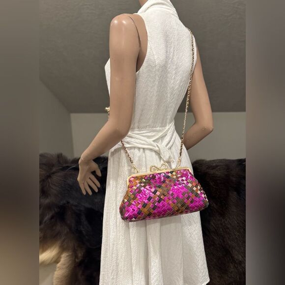 Unique Colorful Woven Cowhide Bowknot Shaped Kisslock Clutch/Wristlet/Crossbody - Picture 9 of 12